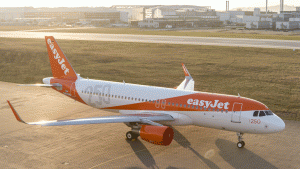 EasyJet to add routes from Birmingham and Southend to Paris CDG