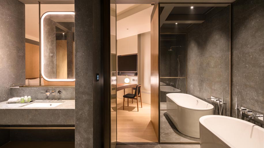 The Sukhothai Shanghai - Executive Room bathroom