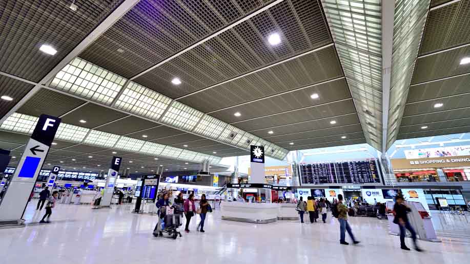 Narita International Airport Tokyo Fly Light Business Traveller