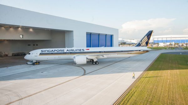Singapore Airlines B787-10