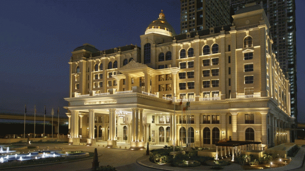 St-Regis-Dubai---Luxury-Hot