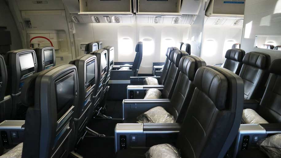 Flight Review American Airlines B777 300er Premium Economy