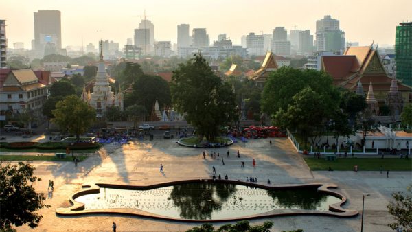 Wat Botum park. Credit: Shutterstock