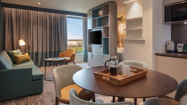A room at the Staybridge Suites London – Heathrow Bath Road