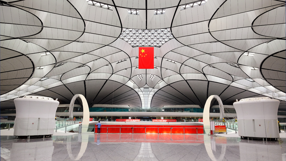 China inaugura maior terminal de aeroporto do mundo