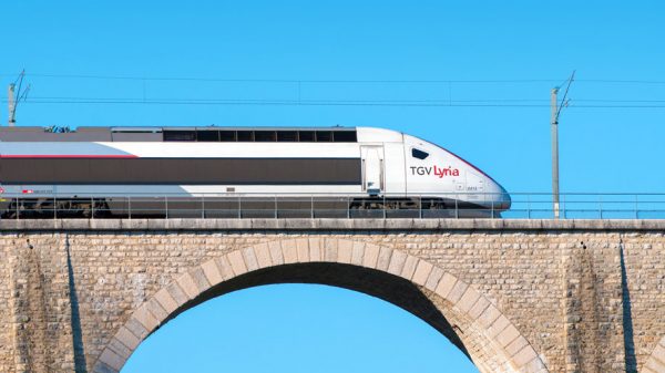 TGV Lyria (iStock.com/Gregory_DUBUS)