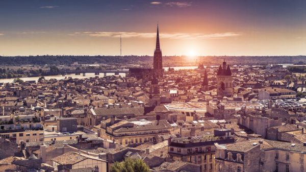 Aerial view of Bordeaux at sunset (iStock.com/PJPhoto69)