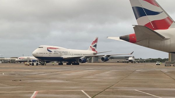 British Airways B747 preparing for final take-off from Heathrow airport