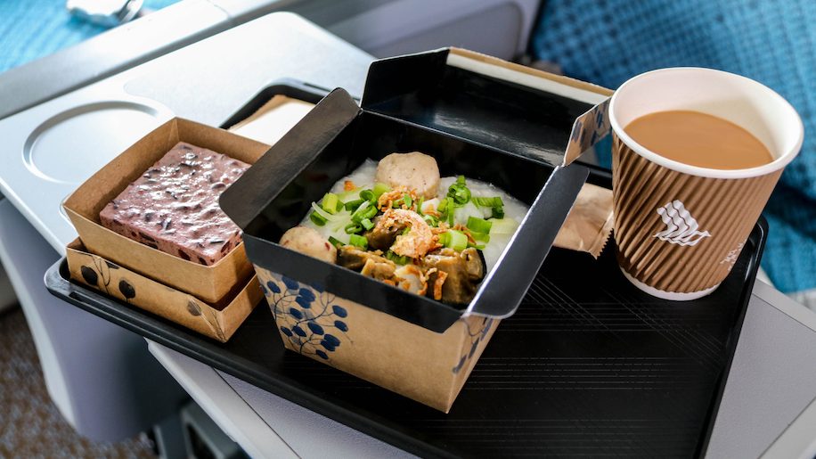 Singapore Airlines unveils new short haul economy catering Business