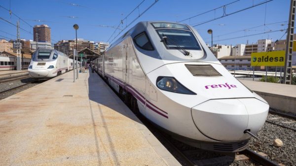 Renfe Alta Velocidad EspaAola (AVE) high speed trains at the station platform in Alicante, Spain (istock.com/holgs)