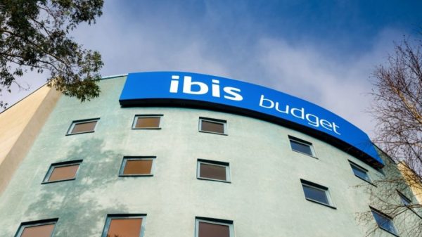 Ibis Budget signage