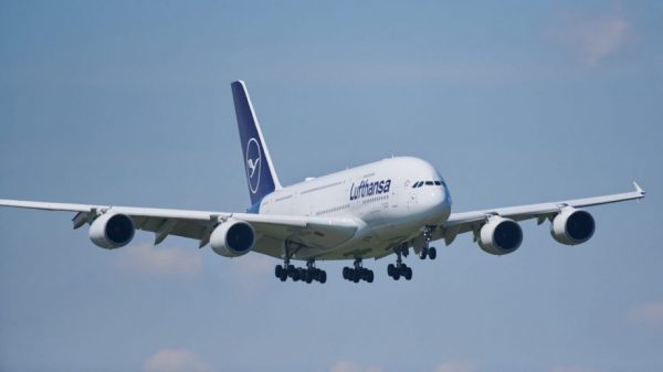 Lufthansa A380 (image from https://www.lufthansagroup.com/en/newsroom/)