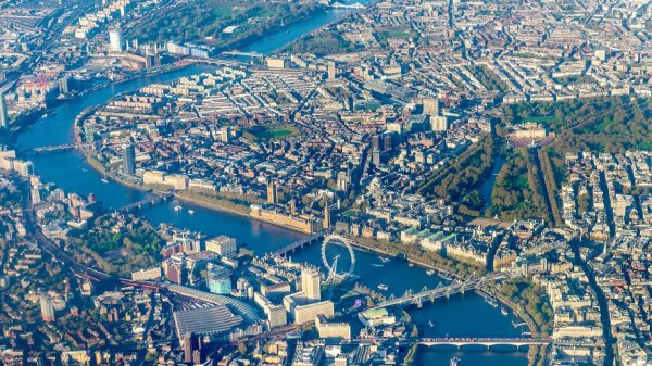 Aerial view of London's Westminster (istock.com/ChrisHepburn)