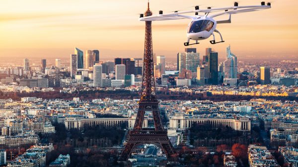VoloCity flies over Paris (image provided by Volocopter Media Library)