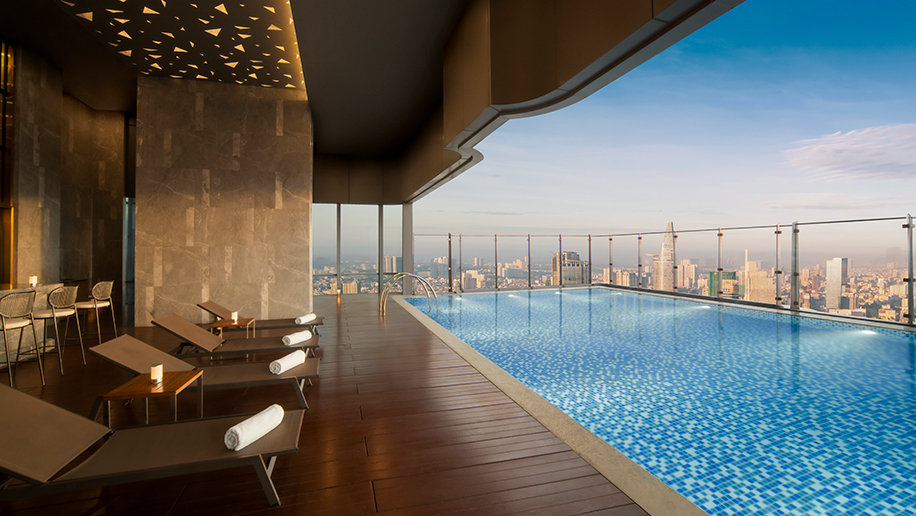 The hotel’s outdoor infinity pool is located on the 47th floor (Image: Supplied by Marriott)