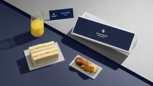 Air France short-haul business class meal box (image from https://corporate.airfrance.com/en)