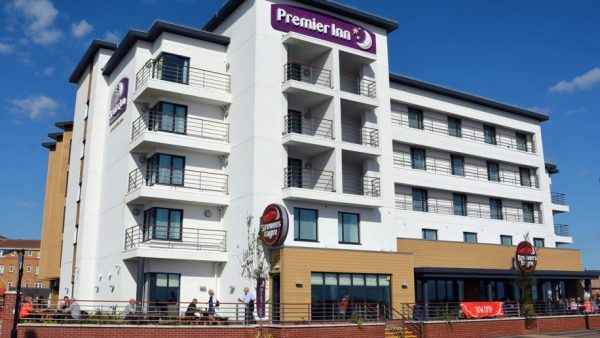 Premier Inn hotel and Brewer’s Fayre restaurant in Southend-on-Sea (istock.com/Nigel Harris)