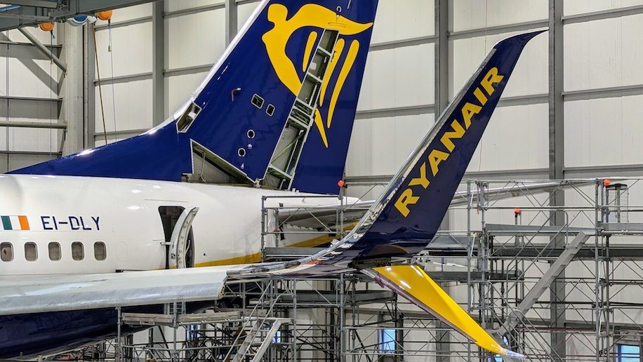 Ryanair's winglet retrofit to reduce carbon emissions by 165,000