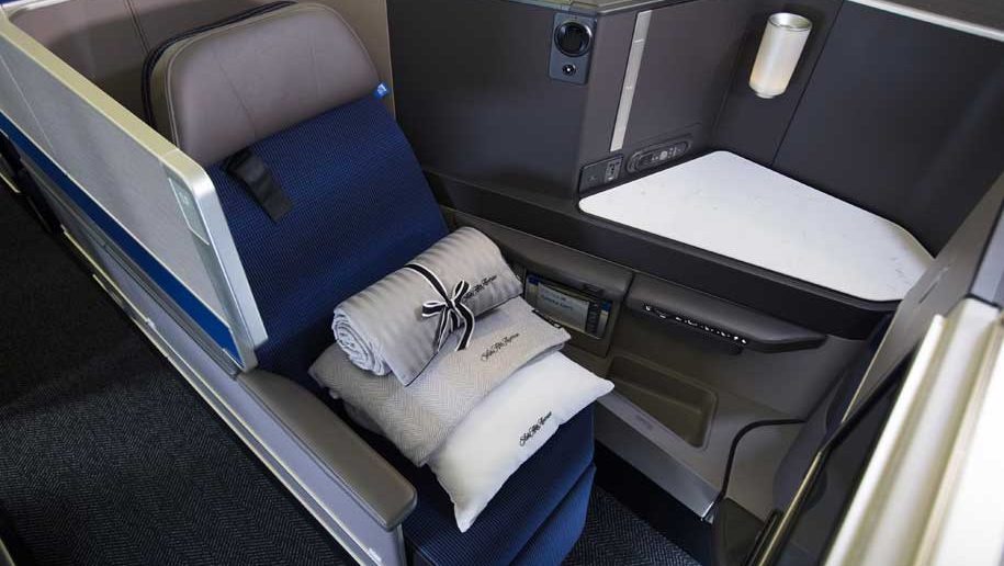 United Airlines Update Polaris Premium Economy And Customer Service Business Traveller,How To Paint Bedroom Walls White